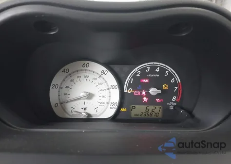 2004 Scion Xa z USA, uszkodzony, nr VIN JTKKT624440068867